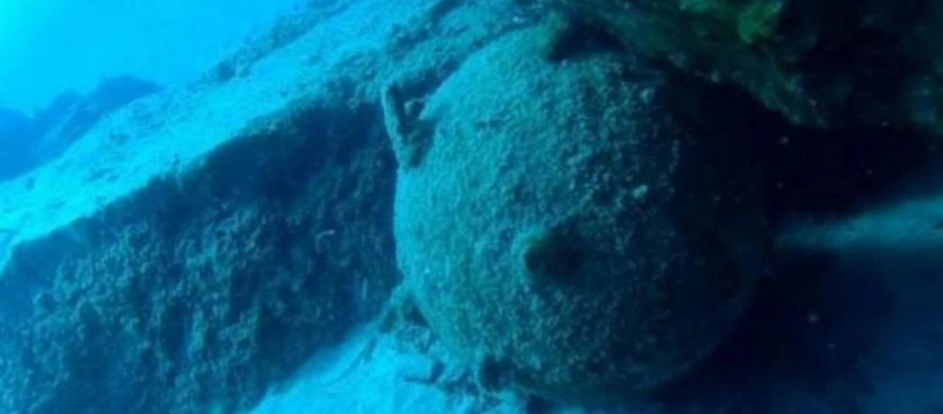 Λακωνία: Εξουδετέρωση γερμανικής νάρκης μέσα στη θάλασσα από ομάδα της ΔΥΚ (βίντεο)